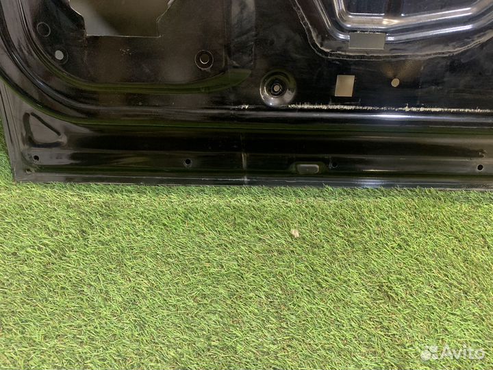 Дверь передняя правая Cadillac Escalade