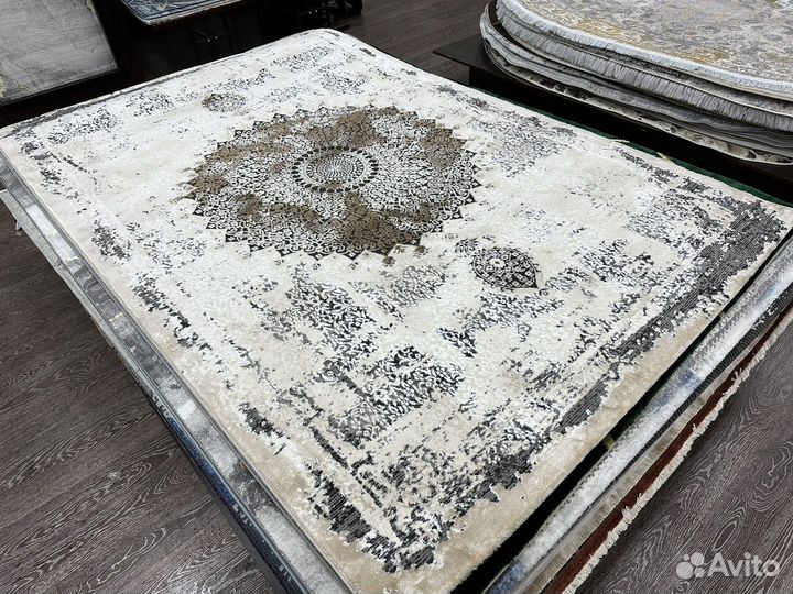 Ковер новый 1.55х2.3 Турция