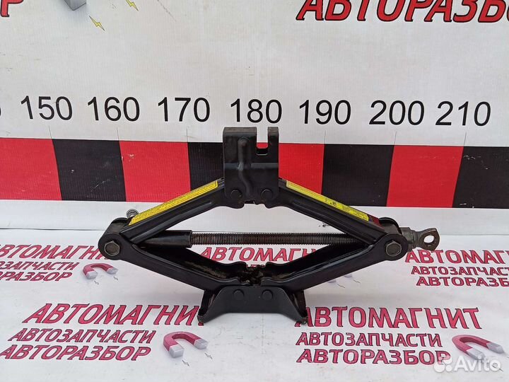 Домкрат штатный Киа Соул 1