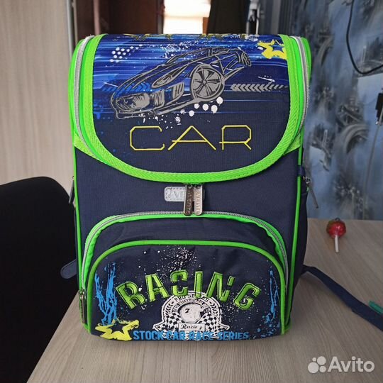 Портфель школьный для мальчика