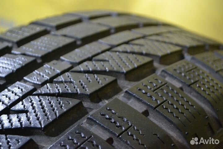 Bridgestone Blizzak LM-30 205/55 R16