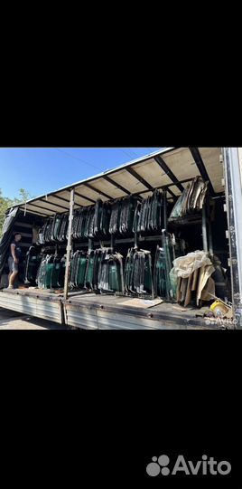 Лобовое стеклона любое авто