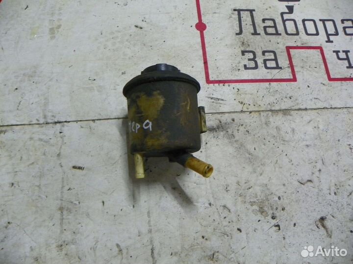 Бачок гур Nissan Almera