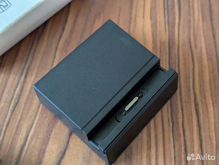 Док-станция Sony xperia