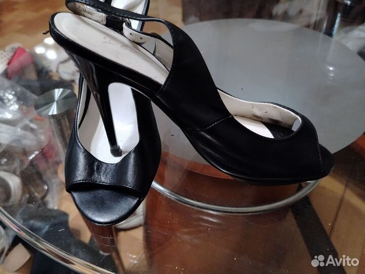 Босоножки женские 38 размер