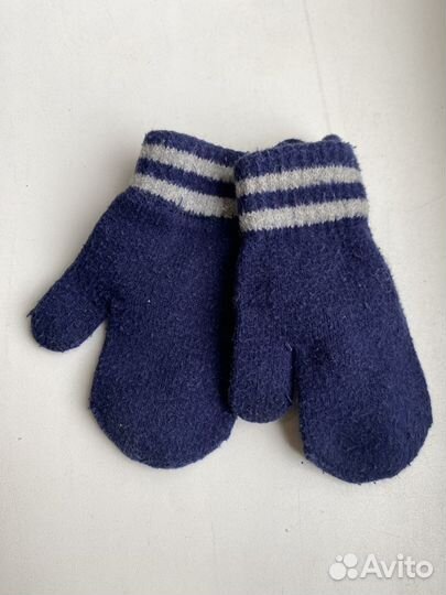 Шапки для мальчика (демисезонная и зимний шлем)