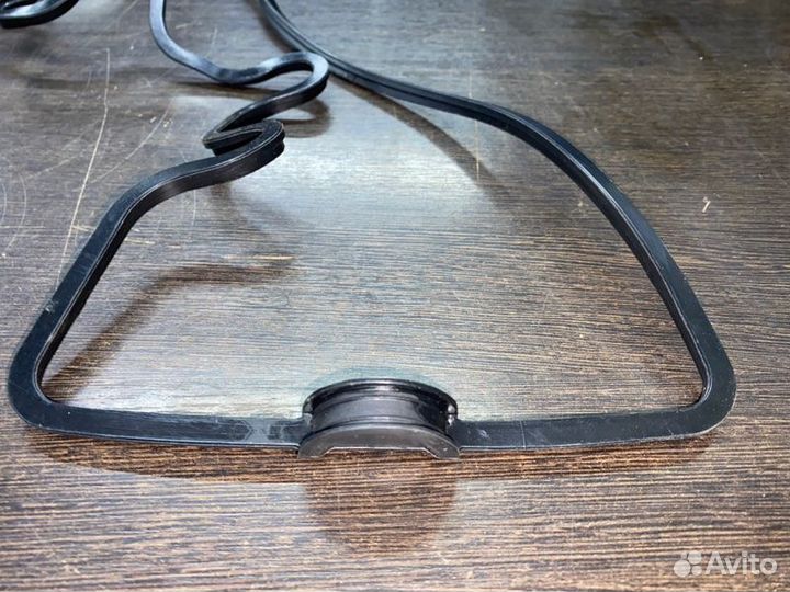 Прокладка крышки клапанов Mercedes-Benz E-Class