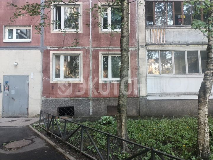 3-к. квартира, 57,4 м², 1/9 эт.