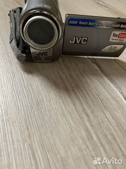Видеокамера JVC Everio GZ-MS100ag