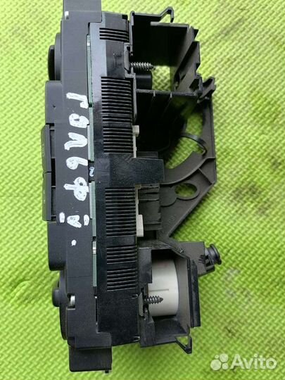 Блок управления печкой Фольксваген Гольф 5 плюс