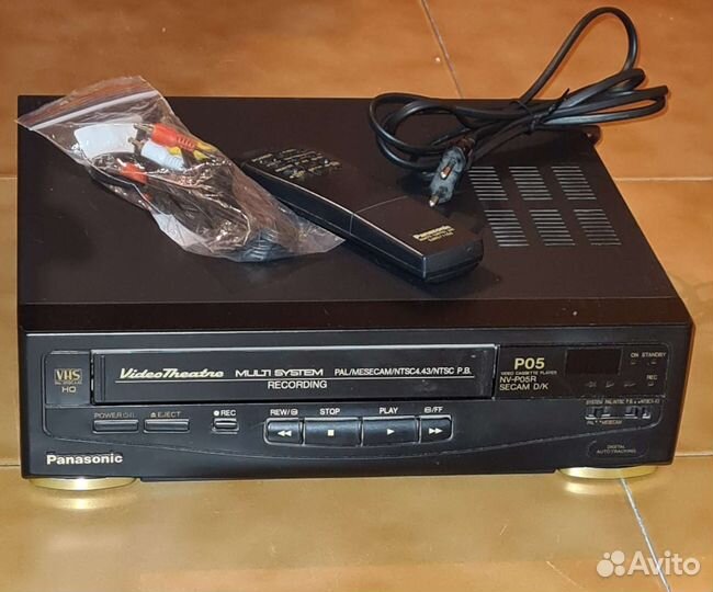 Видеомагнитофон Panasonic NV-P05R