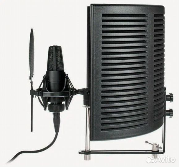 Студийный микрофон