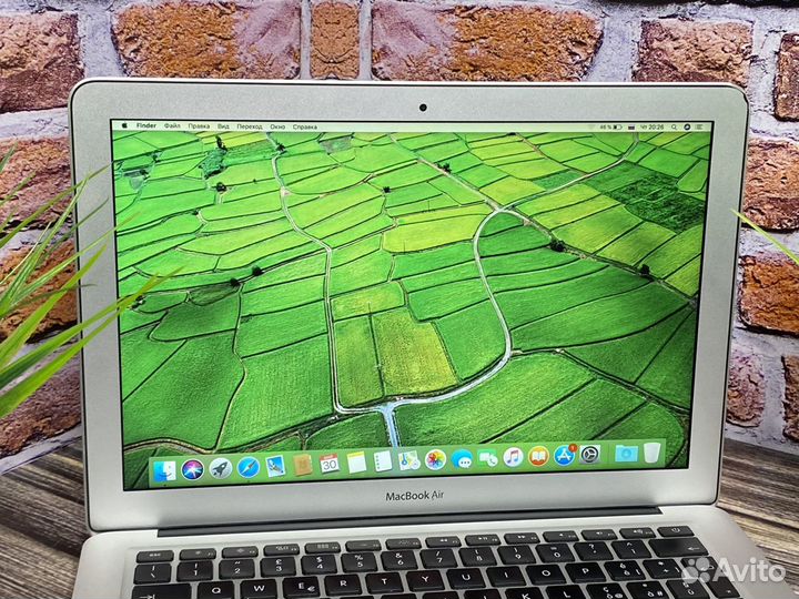 Apple MacBook Air 13 Core i5/SSD/MacOS