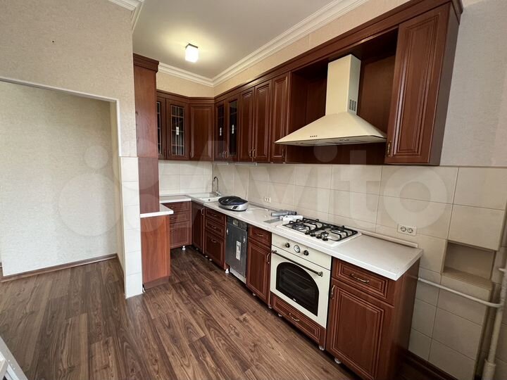 2-к. квартира, 58,7 м², 2/4 эт.