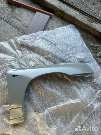 Правое крыло ваз 2110