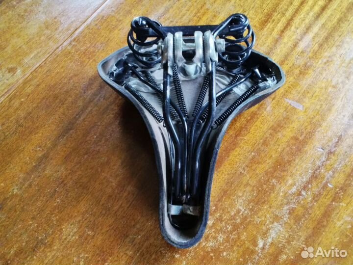 Сиденья на велосипед