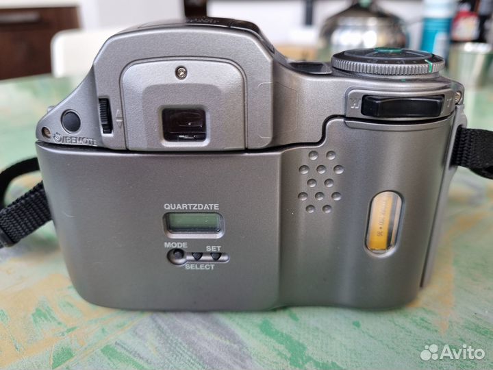 Пленочный фотоаппарат Olympus IS-300