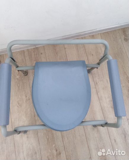 Санитарный стул -туалет