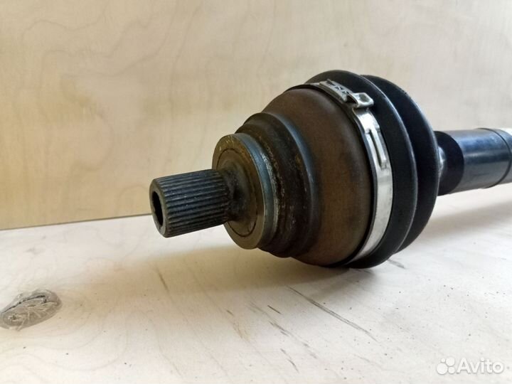 Привод передний правый Volkswagen Polo (Mk5)