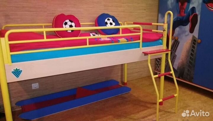 Кровать детская с горкой cilek