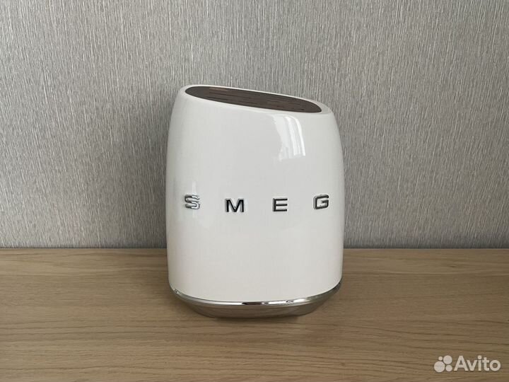 Подставка для ножей Smeg