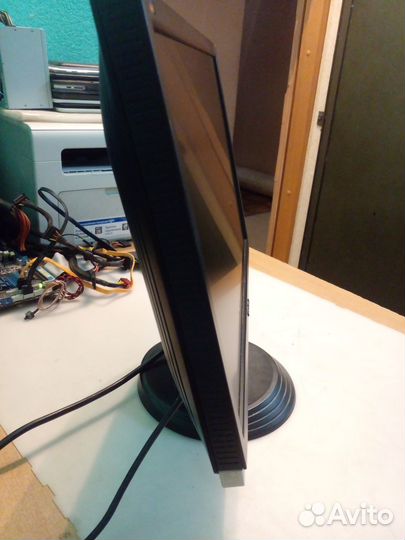 ViewSonic 48см/19 ЖК монитор 16:10 1440x900, TN