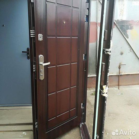 Дверь входная