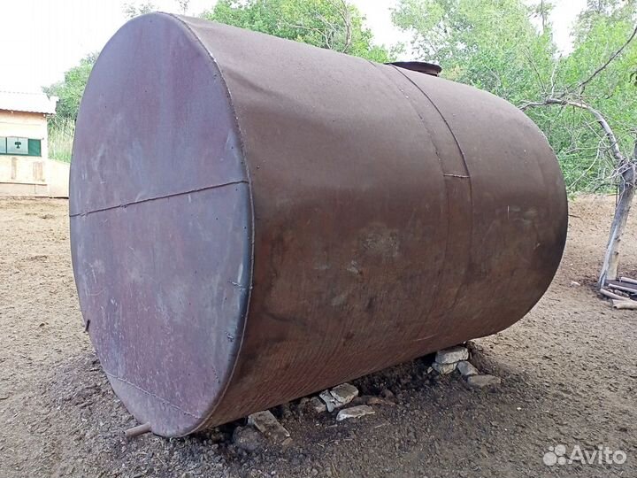 Металлическая емкость 6 кубов