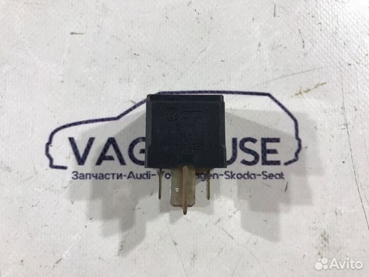 Реле Audi S8 D2 4D 4.2 2000
