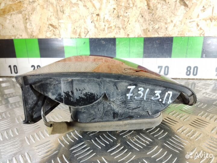 Фонарь задний правый Mitsubishi Carisma 2000 2003