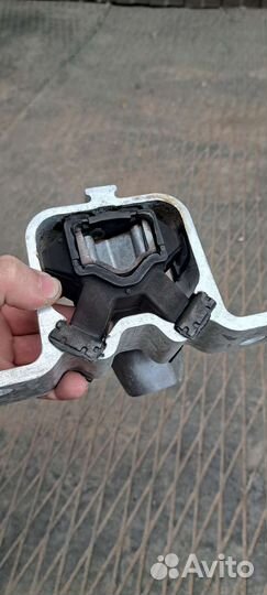 Опора двигателя LADA Largus