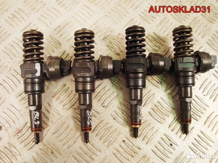 Форсунка дизельная VW Passat B 5 BLS 038130073AG