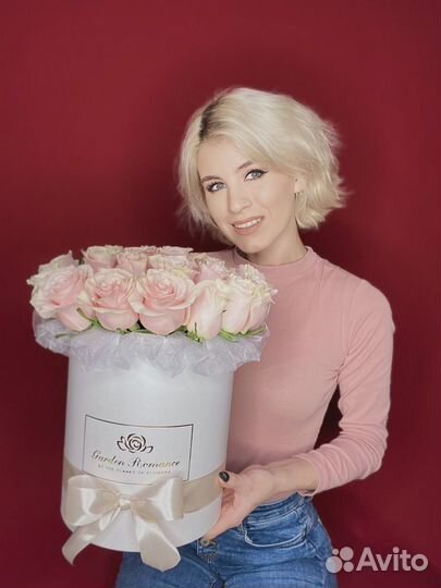 Розы в коробке доставка цветов букет