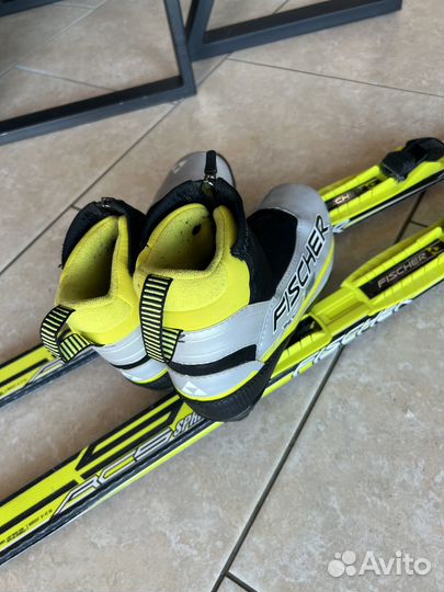 Беговые лыжи fischer для подростка