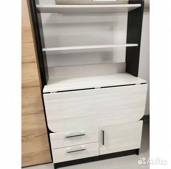 Стол компьютерный