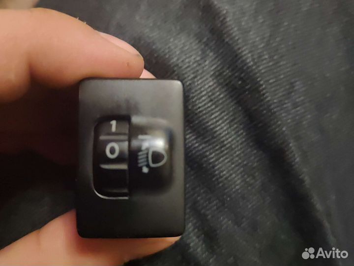 Кнопка корректора фар toyota