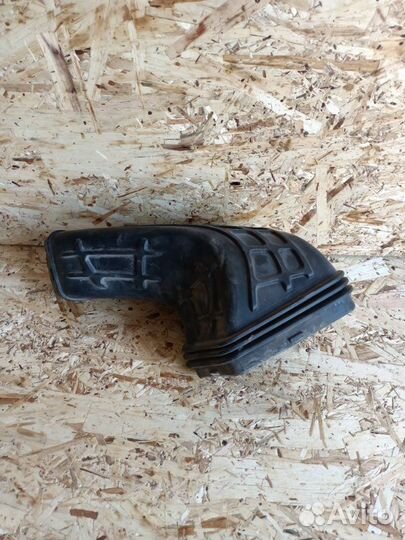 Воздухозаборник Audi Q5 8R 2010