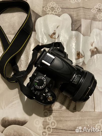 Фотоаппарат б/у nikon d3100