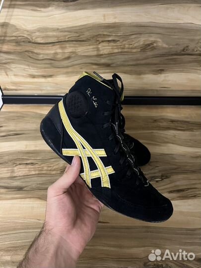 Борцовки asics