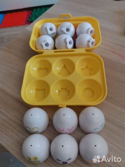 Сортер весёлые яйца tomy