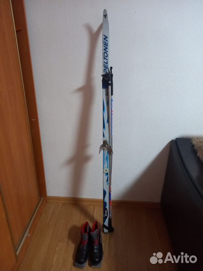 Беговые лыжи. Ботинки лыжные 38