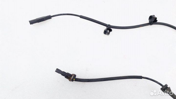 Датчик ABS передний правый Hyundai Tucson NX4 G4FD