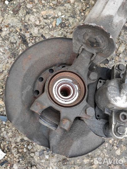 Поворотный кулак передний левый LADA 1118 седан