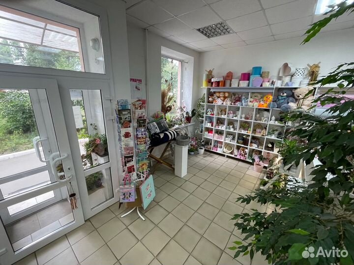 Магазин цветов и подарков,готовый бизнес