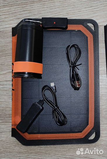 Солнечная батарея с PowerBank и фонарем