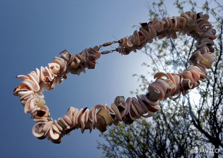 Бусы из ракушек