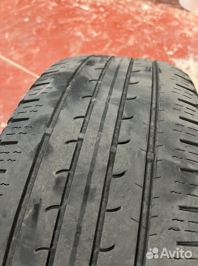 Goodyear EfficientGrip SUV 4x4 225/60 R17 99