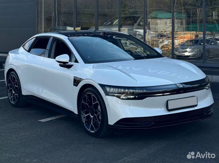 Zeekr 007 646 л.с. AT, 2024, 2 500 км
