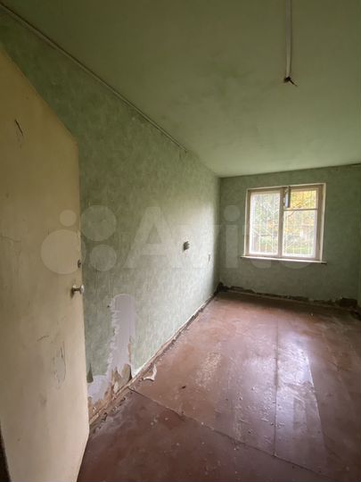 Комната 14,2 м² в 4-к., 1/5 эт.