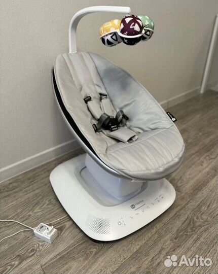 Новые качели 4moms mamaroo new 5.0 с вкладышем